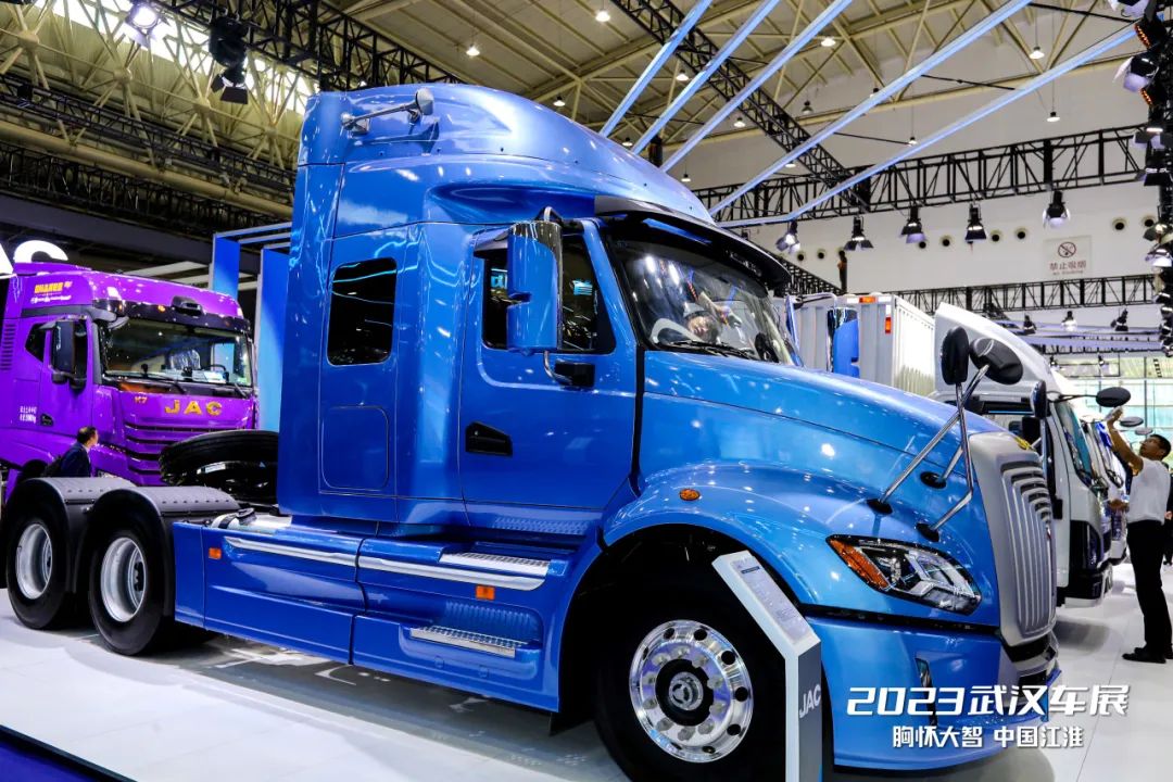 23110500yl4m.jpg 23110500yl4m.jpg